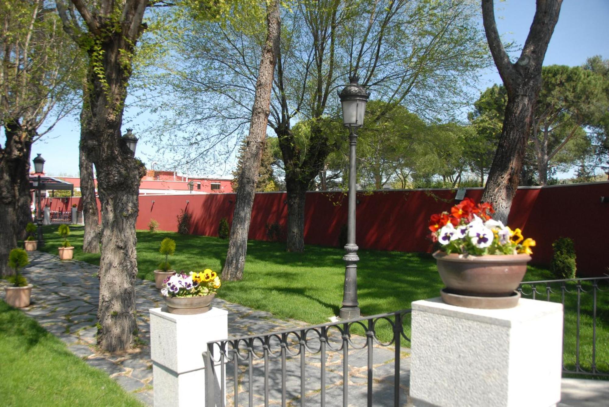 Hotel Casa Jose Diaz San Agustín de Guadalix Dış mekan fotoğraf