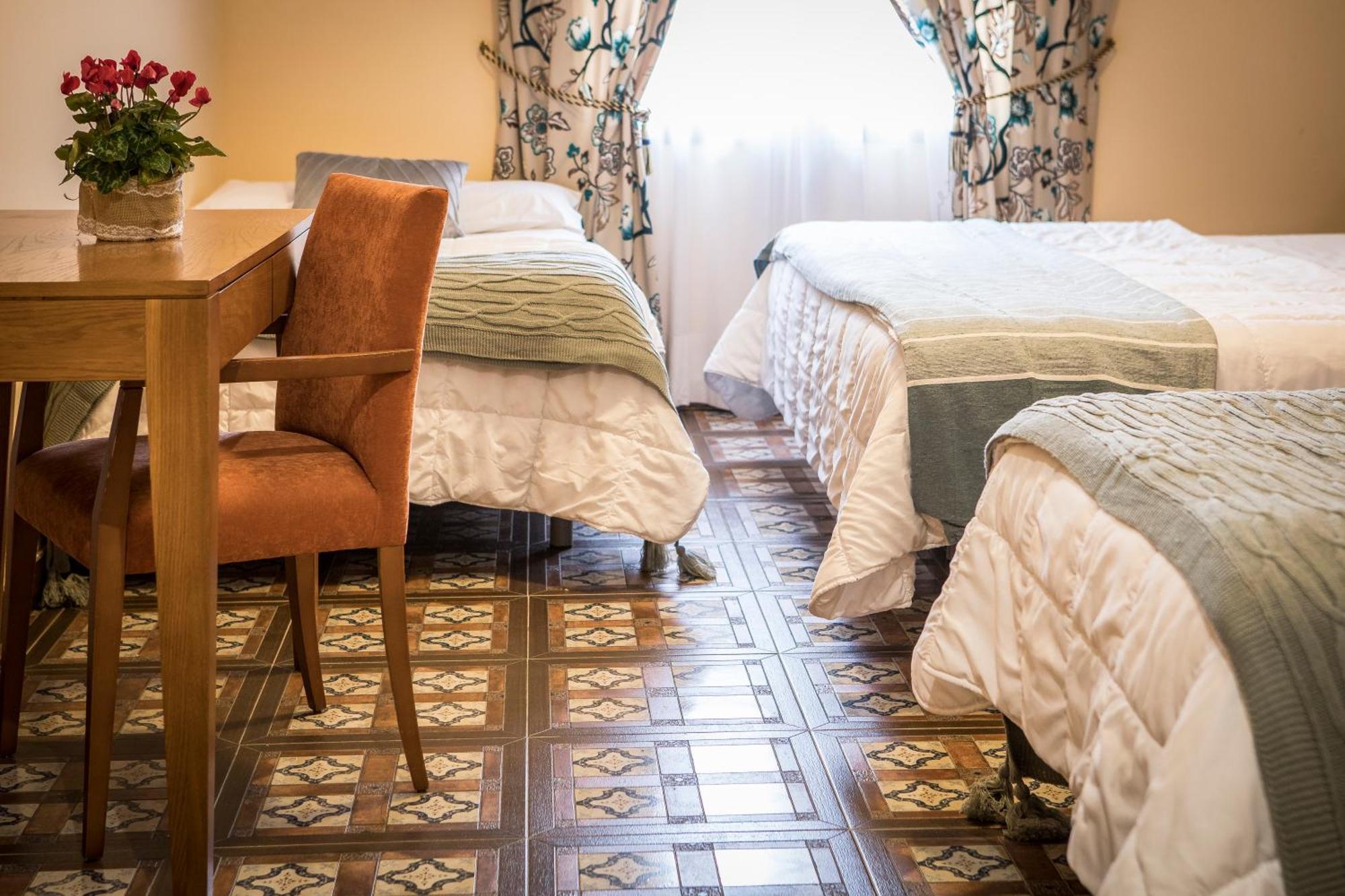 Hotel Casa Jose Diaz San Agustín de Guadalix Dış mekan fotoğraf